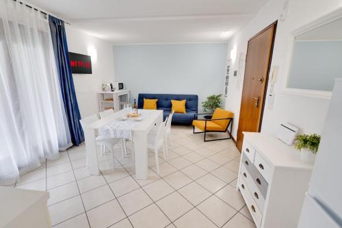Udine Apartment | Garage coperto-FreeWifi 10min auto UdineCentro