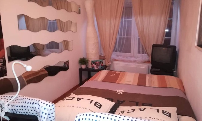 Longeville-les-Saint-Avold Apartment | Garden Apartment SWEET GARDEN
