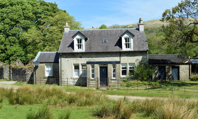 Strachur Cottage | Garden cottage, estate property set in amazing gardens, pet friendly, Wi-Fi