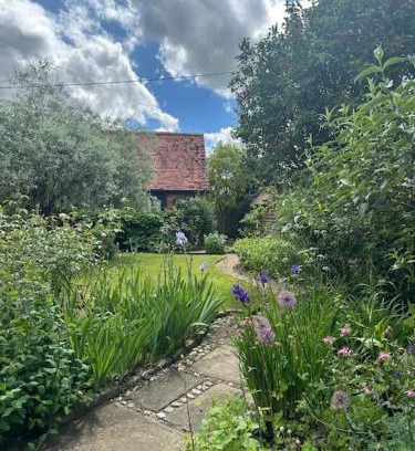 Hambleden House | Garden Cottage