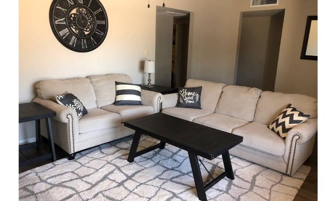 Mesa House | Garden Grove Central - 3 bedroom home close to everything!