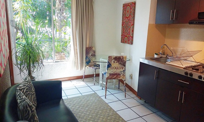 Guadalupe Inn Apartment | GARDEN HOUSE 1 BDR/DOUBLE BED/FULL BATHROOM/KITCHEN/LIVING & DINING ROOM