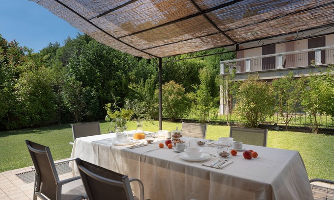 Roe Volciano House | Garden house 3 bedrooms 9 bed garage wifi Gardase (CIR 017164-CNI-00010)