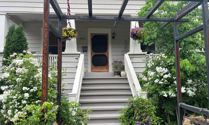 Dunsmuir House | Garden House