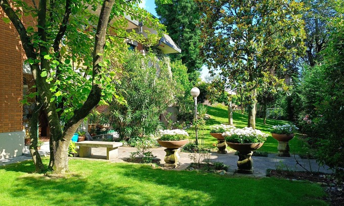 Casorezzo House | Garden House, whole house with two bedrooms, garden, private parking space