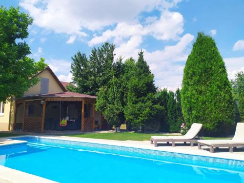 Trnava Apartment | Garden & Pool apartment
