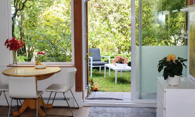 West Side House | Garden Suite in Kitsilano West Point Grey