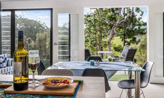 Montville Cottage | Gardenia Cottage - Stunning One Bedroom Accessible Cottage, Minutes from Montville Village