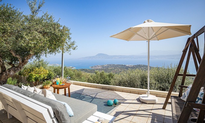 Sternes House | Gardenia Garden House with beautiful sea views, near the beach and the village.