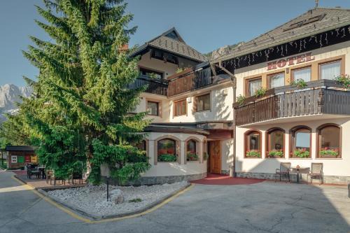 Kranjska Gora Hotel | Garni Hotel Miklič