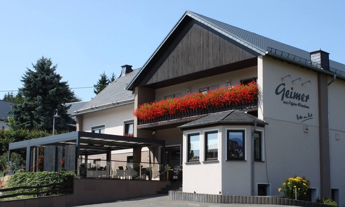 Plutscheid House | Gasthaus Pension Geimer