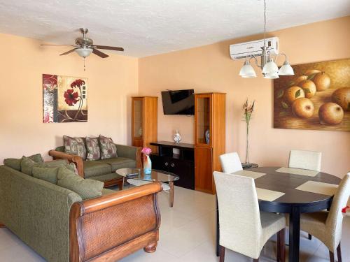 Bella Vista Apartment | Gated 2BR Apartment near Sandy Beach 15B