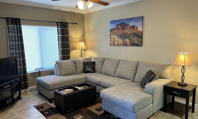 Villa De Paz Condo | Gated Condo; pool, hot tub, gym, 2 bedrooms, 2 bath, 5 min to Cardinals Stadium