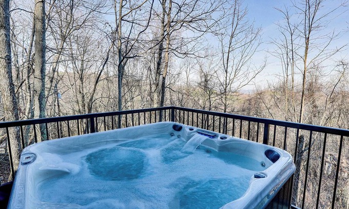 Chalet Village Cabin | Gatlinburg - Chalet All Day - 3 Bedrooms - Sleeps 10