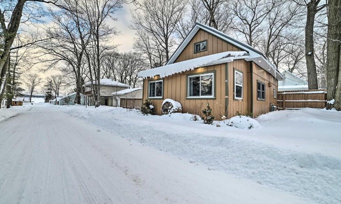 Gaylord House | Gaylord Cottage, Walk to Lake Otsego Beaches!