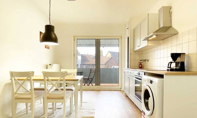 Schalke Apartment | Ge09a - Ferienwohnung mit Balkon in Gelsenkirchen, 50qm, 2,5 Zimmer, Max. 4 Personen