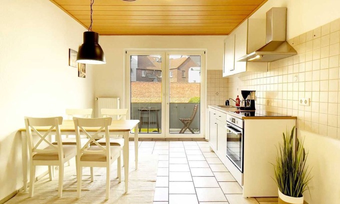Schalke Apartment | Ge09b - Ferienwohnung mit Balkon in Gelsenkirchen, 50qm, 2,5 Zimmer, Max. 4 Personen