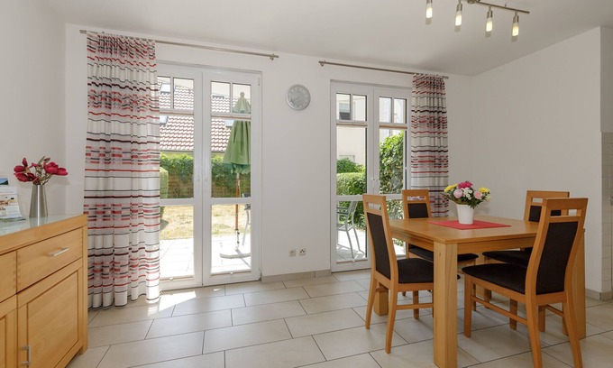Alt Gaarz Apartment | Gemütlich und Hochwertig in Einer Schönen 2-raum Wohnung