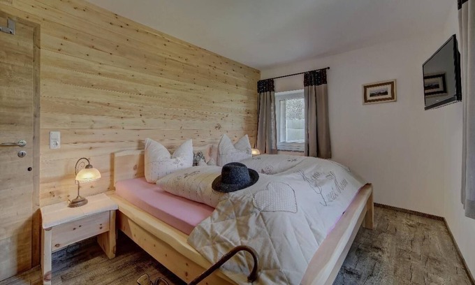 Neureichenau Apartment | Gemütliche Ferienwohnung bis Vier Personen
