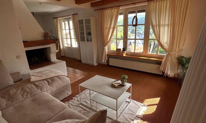 Silbach Apartment | Gemütliche Ferienwohnung Urlaubsschmiede Winterberg