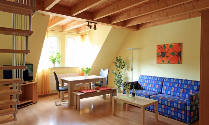 Muhlbach Apartment | Gemütliche Fewo mit tollem Innenhof