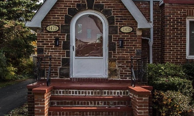 Cleveland Heights Apartment | Gem Stone Villa 2-Less than 15 min to CWRU/Cleveland Clinic!