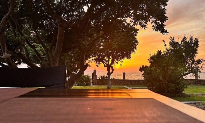 Pyrgos Apartment | Genari Beach Apartments-Family apartment with Sea view