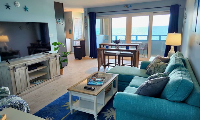 Bolongo Bay Condo | GENERATOR! Ocean-Front Siren's Point - Next to Pool!