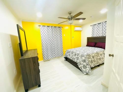Georgetown House | Gentlemen's Suite - 3 Bedroom