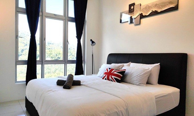 Simee Condo | Geo Suite Ipoh | 2r2b | 6pax | Mountain Sunset View | 7mins Ipoh Old Town