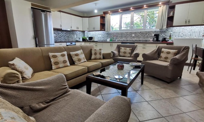 Sipiada House | George’s House