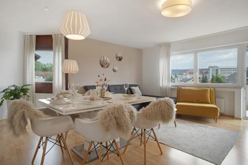 Weingarten Apartment | Geräumige schöne Ferienwohnung