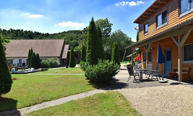 Bad Wildungen House | Geräumiges Ferienhaus im Kellerwal mit Terrasse