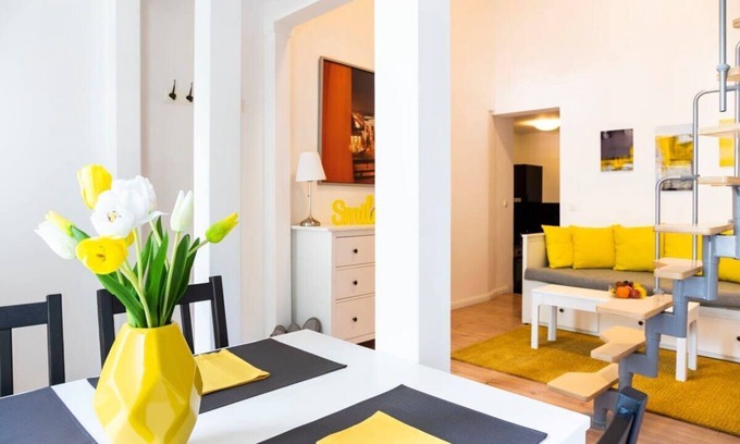 Wilmersdorf Apartment | Geräumiges Studio im Loft-Stil Online Check-In