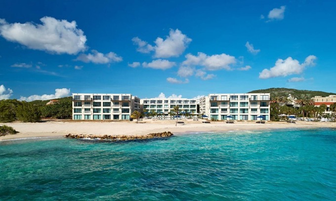 Willemstad Resort | Get Ready for Adventures! Pool, Free Parking, Bar, Close to Jan Thiel Beach