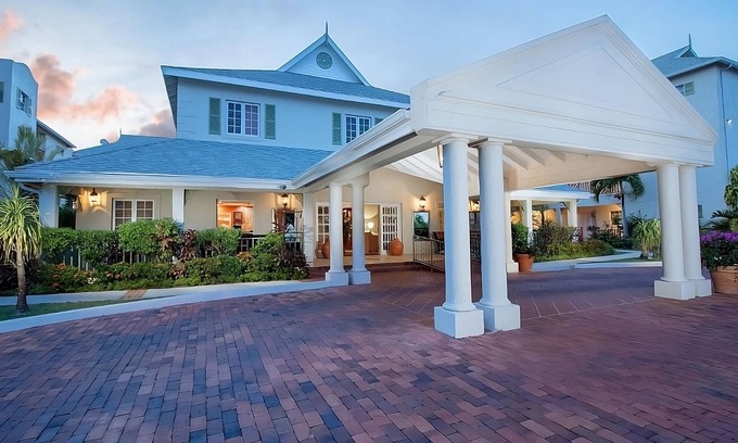 Rodney Bay Hotel | Get Ready for Blissful Getaway! 4 Spacious Units with Pool View, Beachfront!