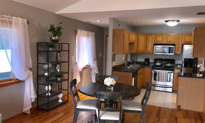 Oak Lawn Condo | Get Whisked Away at this Magical Kingdom