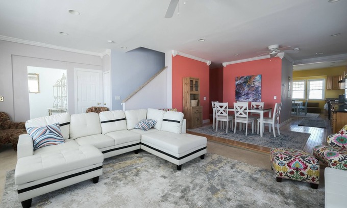 Marysville Condo | Getaway with river views - 3 bed, 2.5 bath condo on the St. Clair River, U4 n