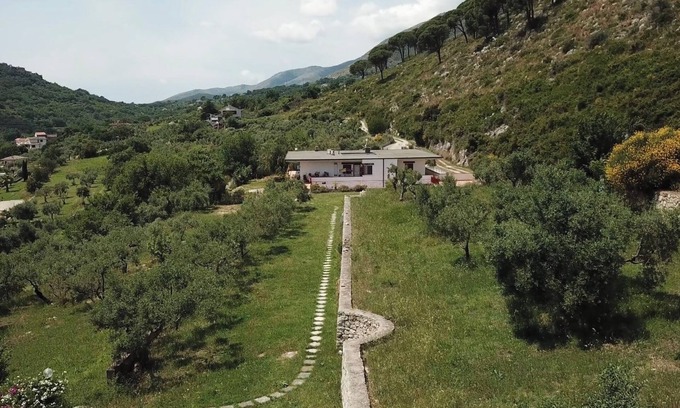 Spigno Saturnia Apartment | Giada Holiday Home - Two Bedroom Apartment Sleeps 4, Balcony and Sea View