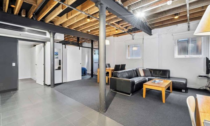 Sullivan's Cove Apartment | Gibson's Mill waterfront warehouse apartment - 103