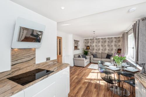 Newington Apartment | Gilmour's Entry Apartment