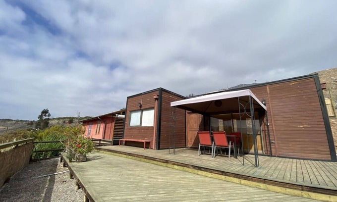 La Serena Cabin | Girasol Cabin - BBQ Kitchen Parking & Shared Pool