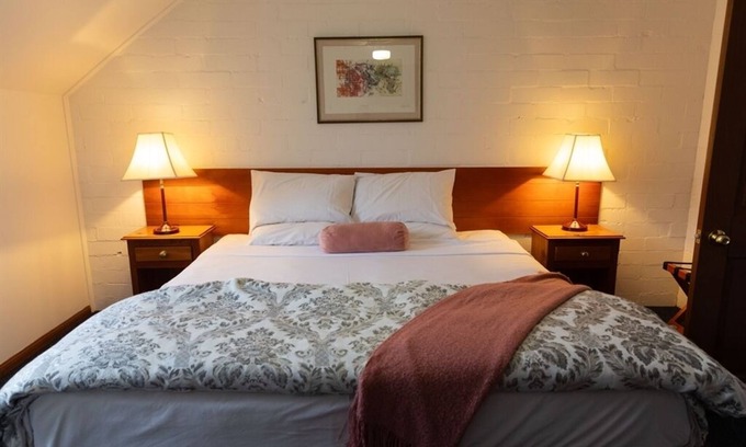 Eukey Hotel | Girraween Country Inn