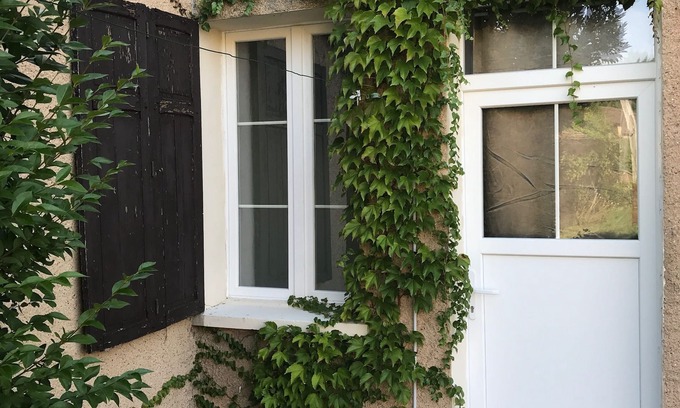 Saint-Georges-Motel House | GITE 5 PEOPLE WITH SWIMMING POOL AND TENNIS