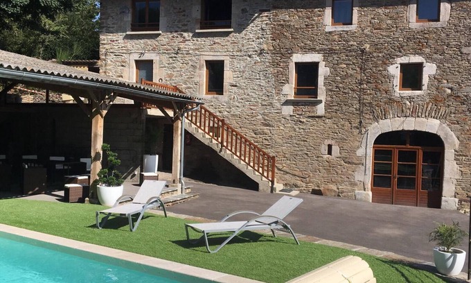 Curan Cottage | Gite 9 places 3 ears, 4 stars with heated pool