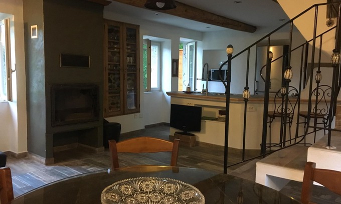 Saint-Jean-du-Pin Cottage | Gite (apartment)