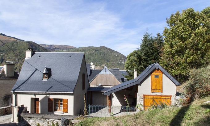 Bazus-Aure House | Gîte Calme classification 3 * for 7 persons near Saint Lary Soulan with WIFI