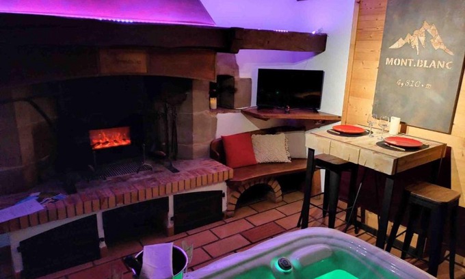 Vallieres Apartment | GITE Chambre SPA Privé DE L'ANCIENNE FERME