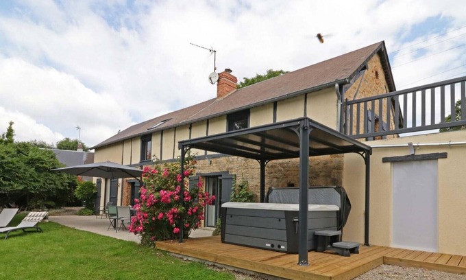 Cisai-Saint-Aubin Cottage | Gite Cisai-Saint-Aubin, 3 bedrooms, 8 persons