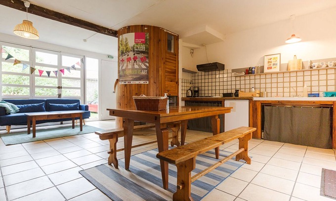 Ausson Condo | Gite D'étape Convivial le Long de la Garonne